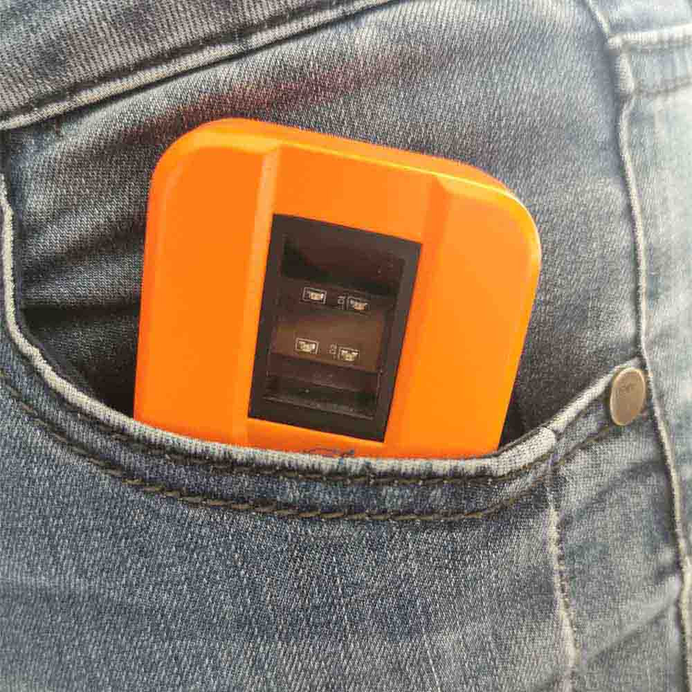 Pocket size biometric scanner 